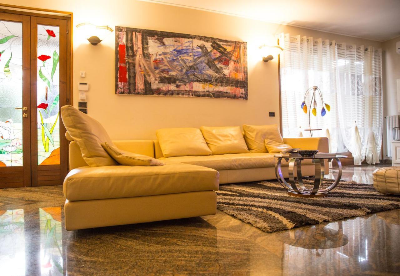 Villa Ivana Desenzano del Garda Kültér fotó