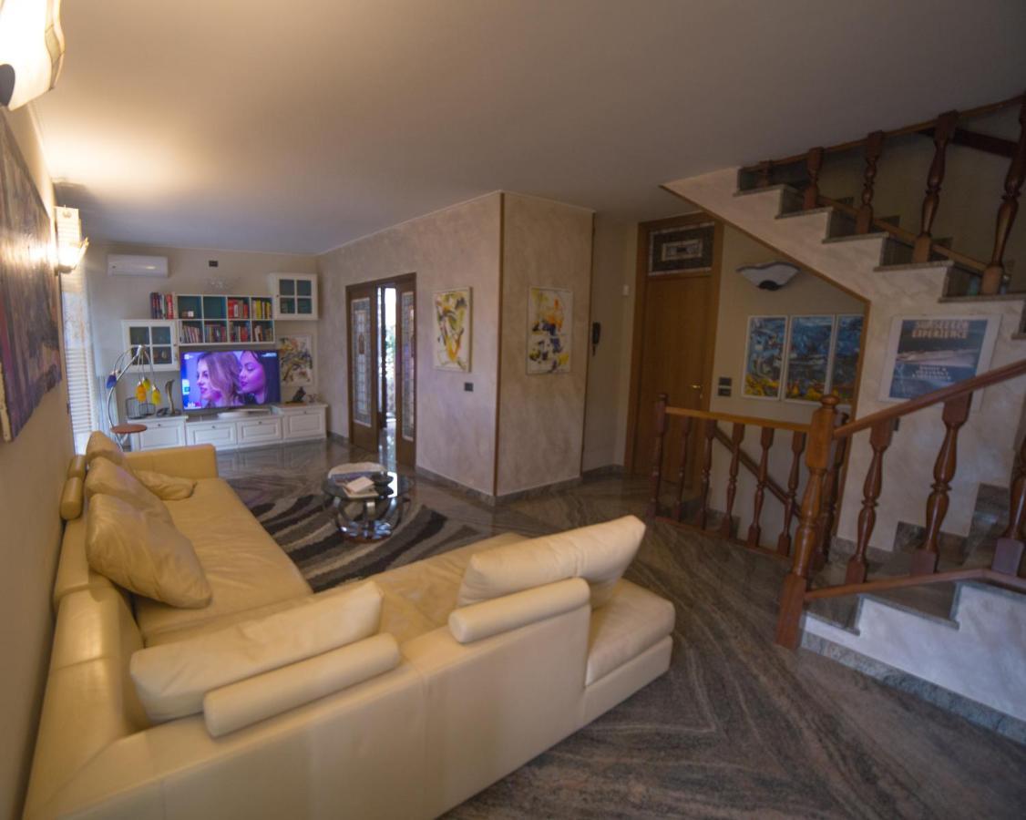 Villa Ivana Desenzano del Garda Kültér fotó